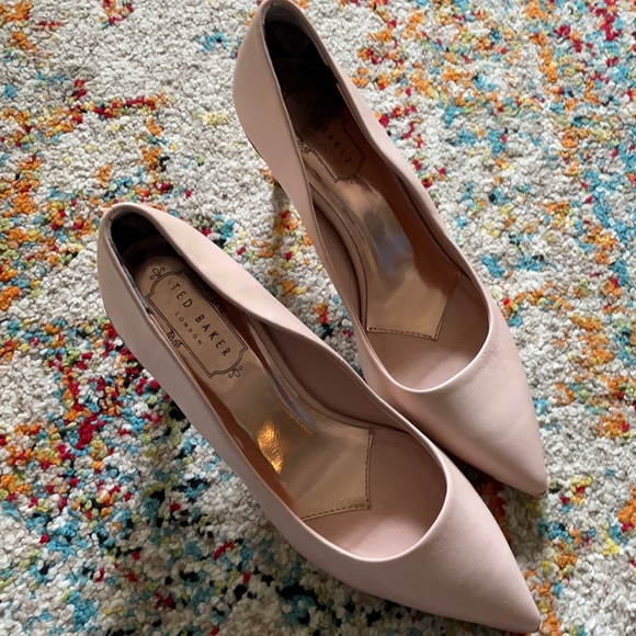 Ted Baker London Shoes - Ted Baker London Pointed Toe Leather Court Shoes